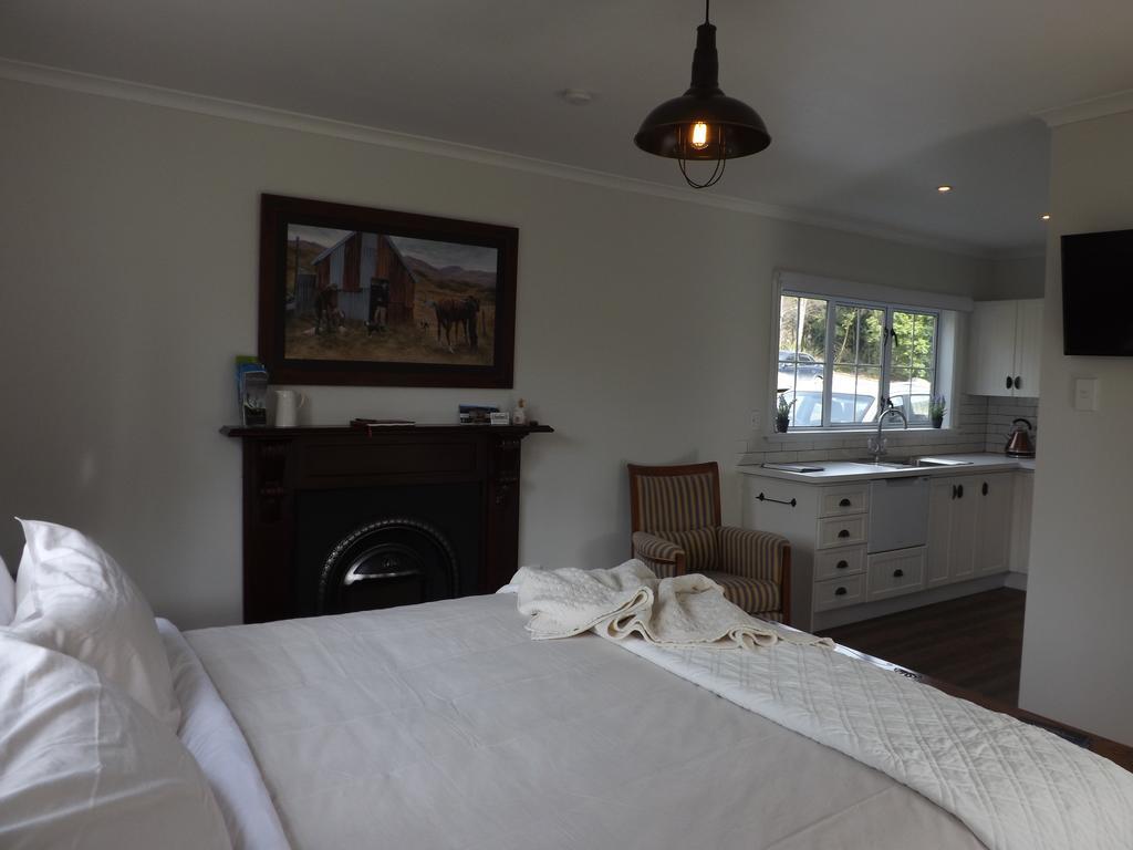 Karetu Downs Farm Stay Hawarden Extérieur photo